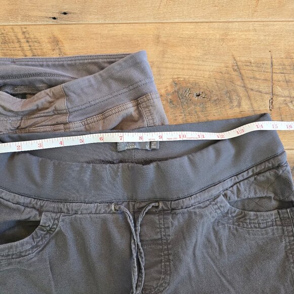 Two Pair of Women's Prana Kanab Ripstop Pants Color- Brown Size Medium - Picture 3 of 12
